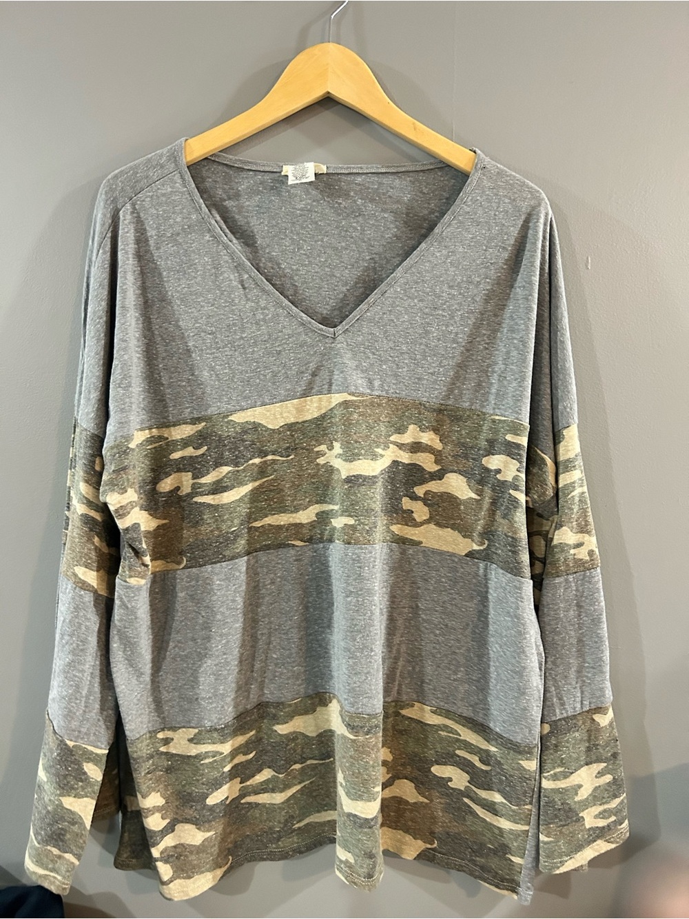 BiBi Gray V-Neck Heather Tee